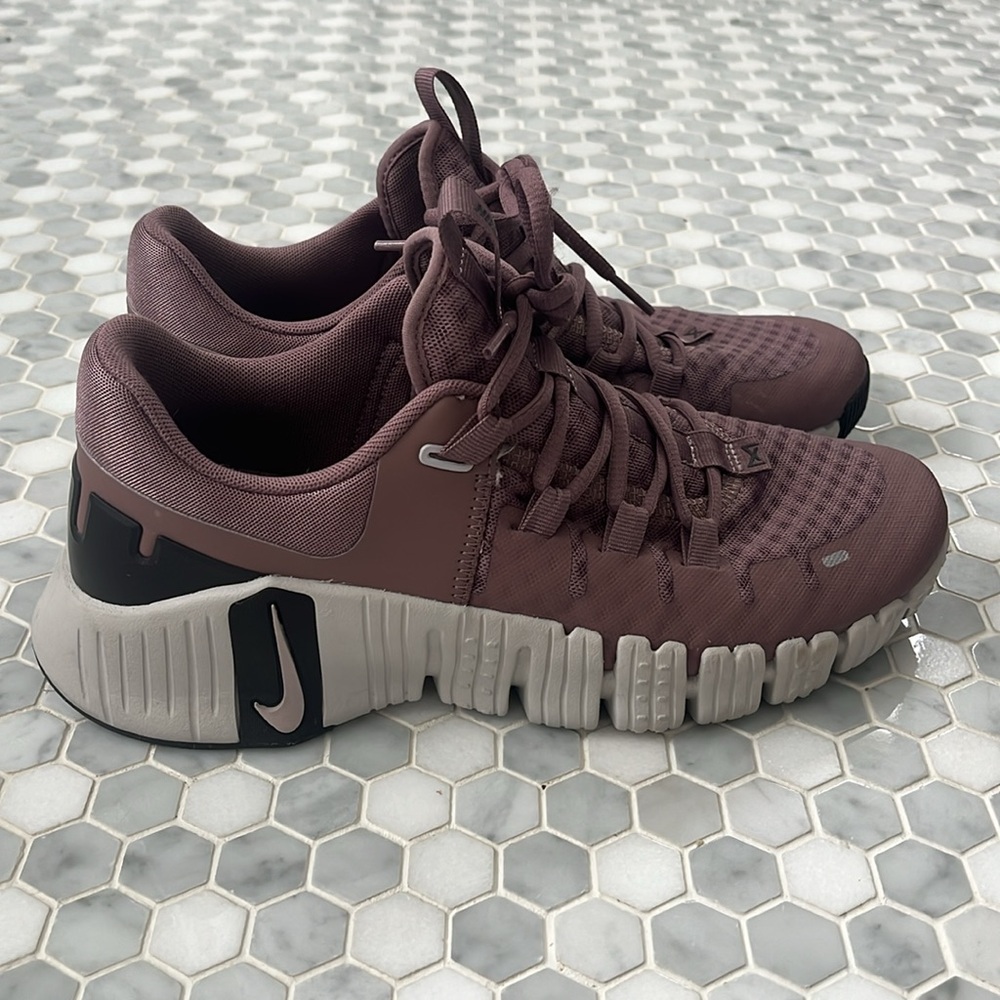 Nike Metcon training sneakers, size 9. WORN ONCE.